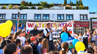 Weltkindertag am Geschwister-Scholl-Platz gro�er Erfolg